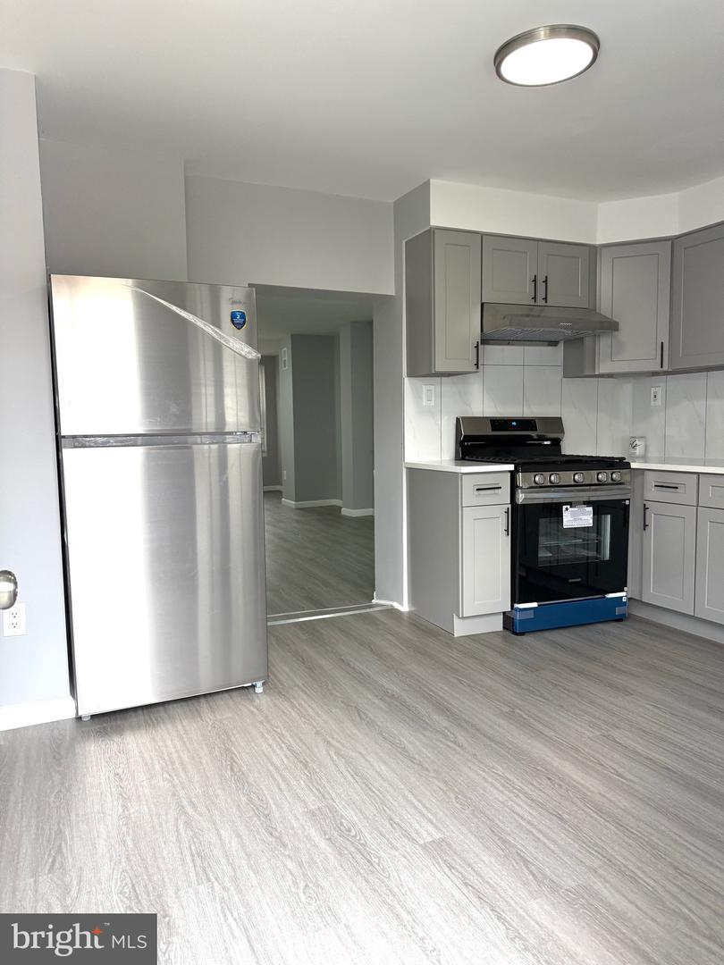 7119 Edmund St Property Photo 5