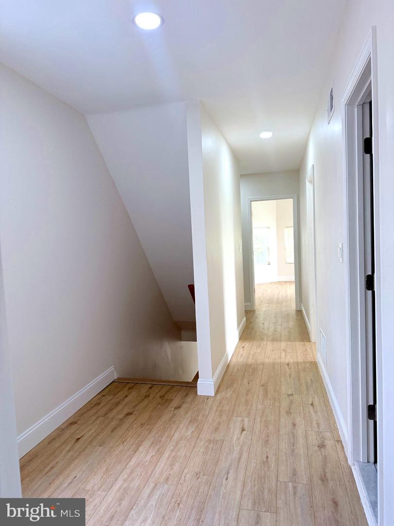 7006 Torresdale Ave Property Photo 8