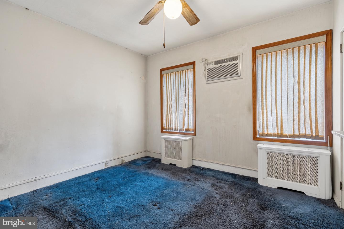 1808 Tree St Property Photo 13