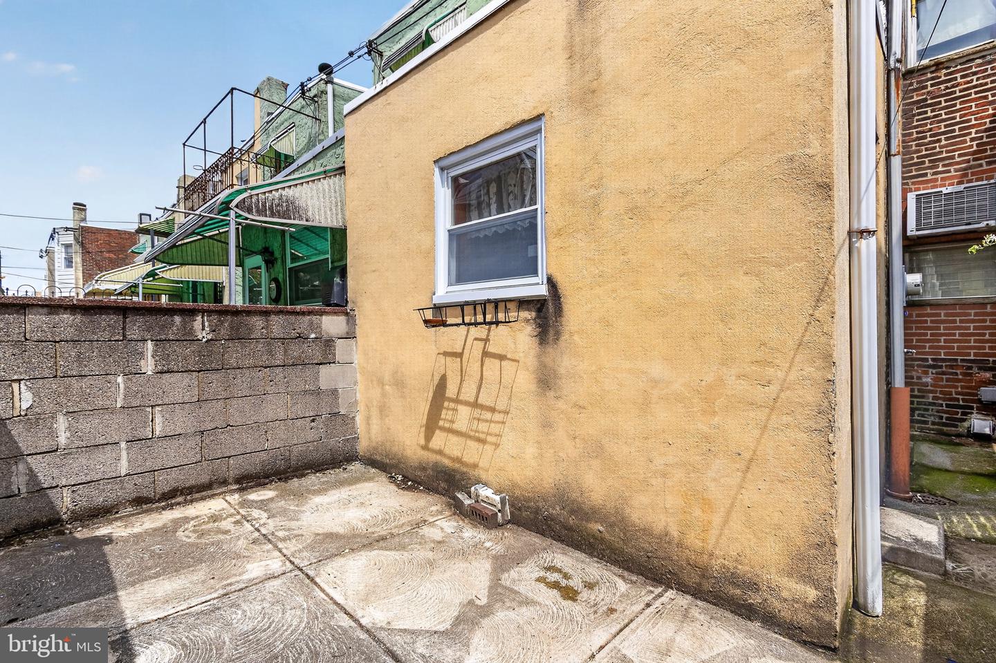 1808 Tree St Property Photo 22