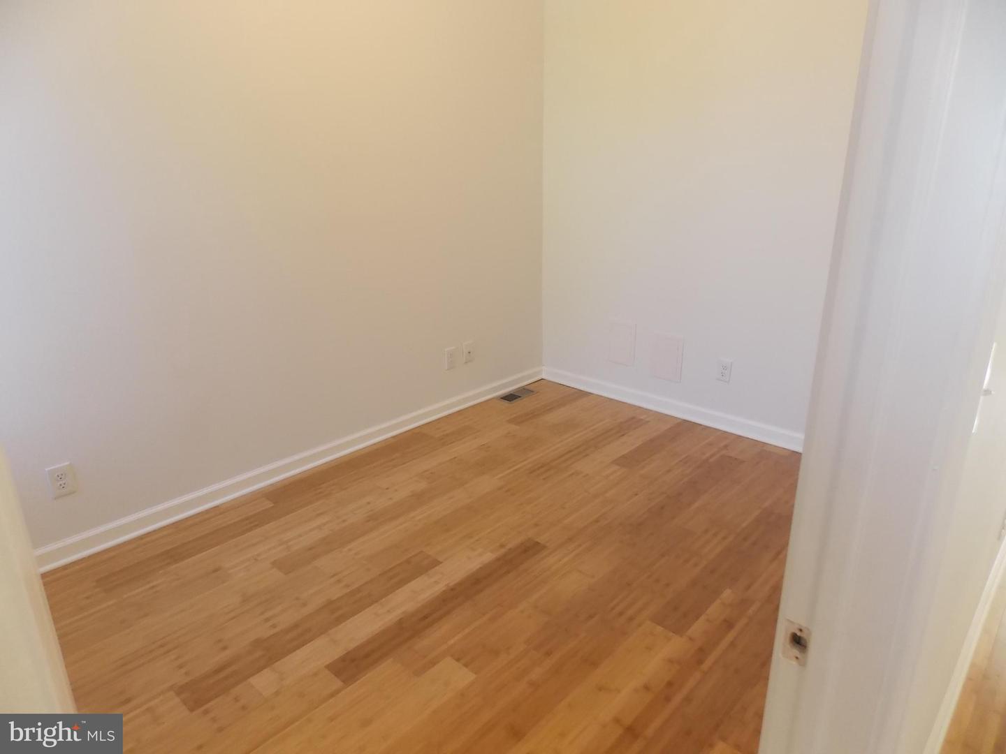 442 N 52nd St Property Photo 17