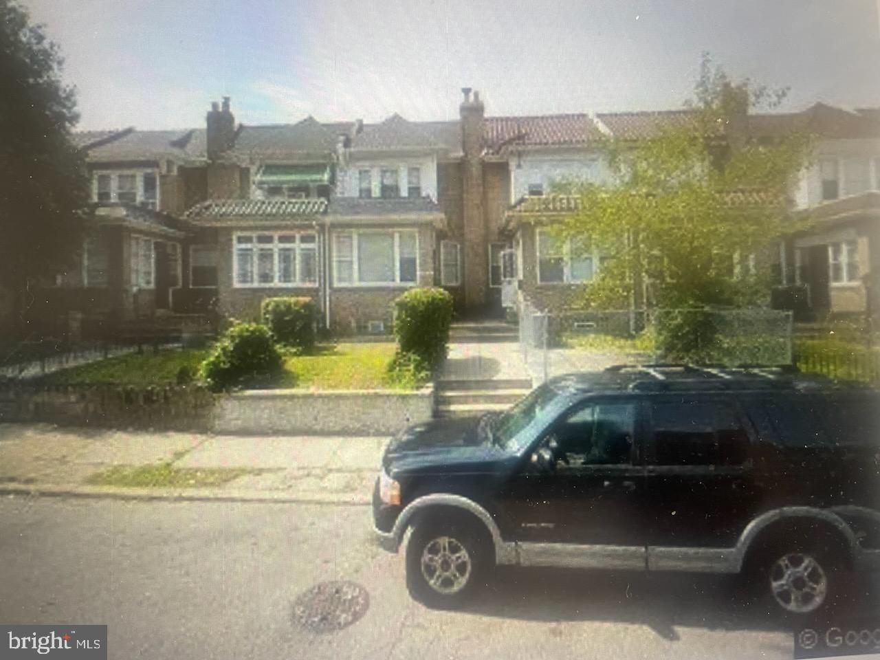 1608 W NEDRO AVE Property Photo 1