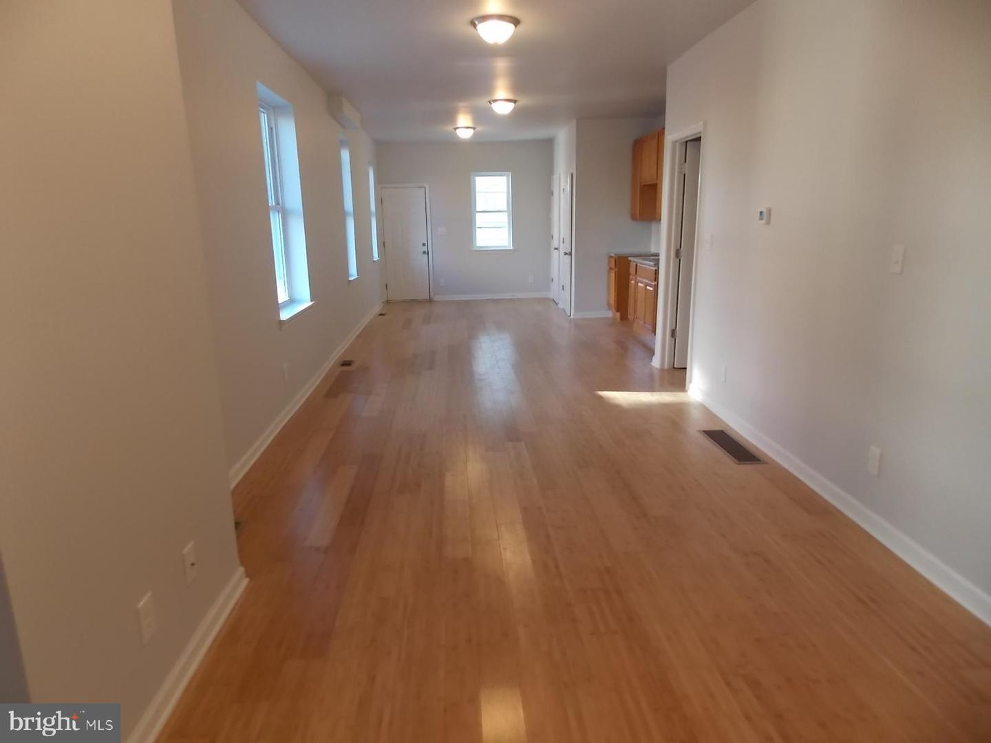 5015 Aspen St Property Photo 2