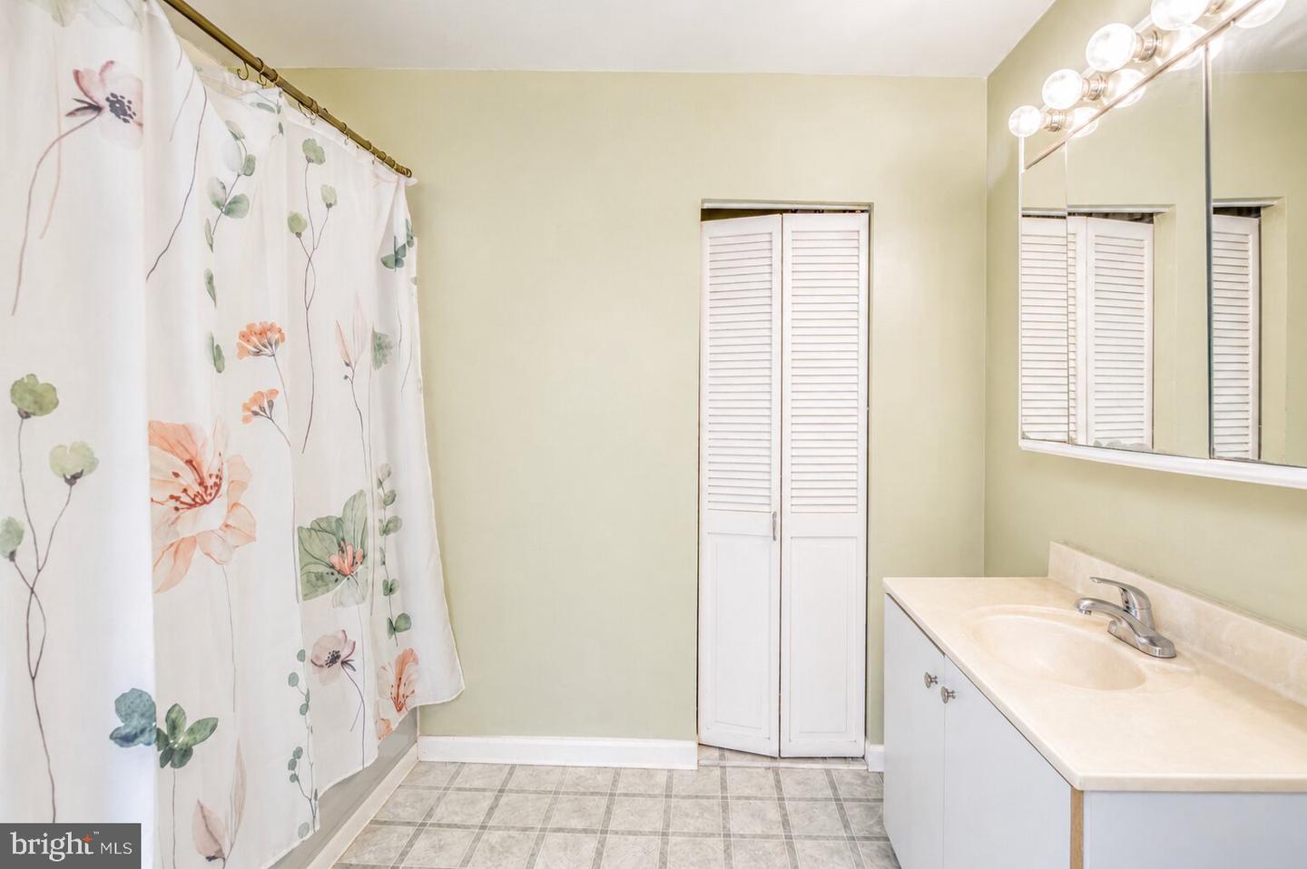 2665-67 Property Photo 8