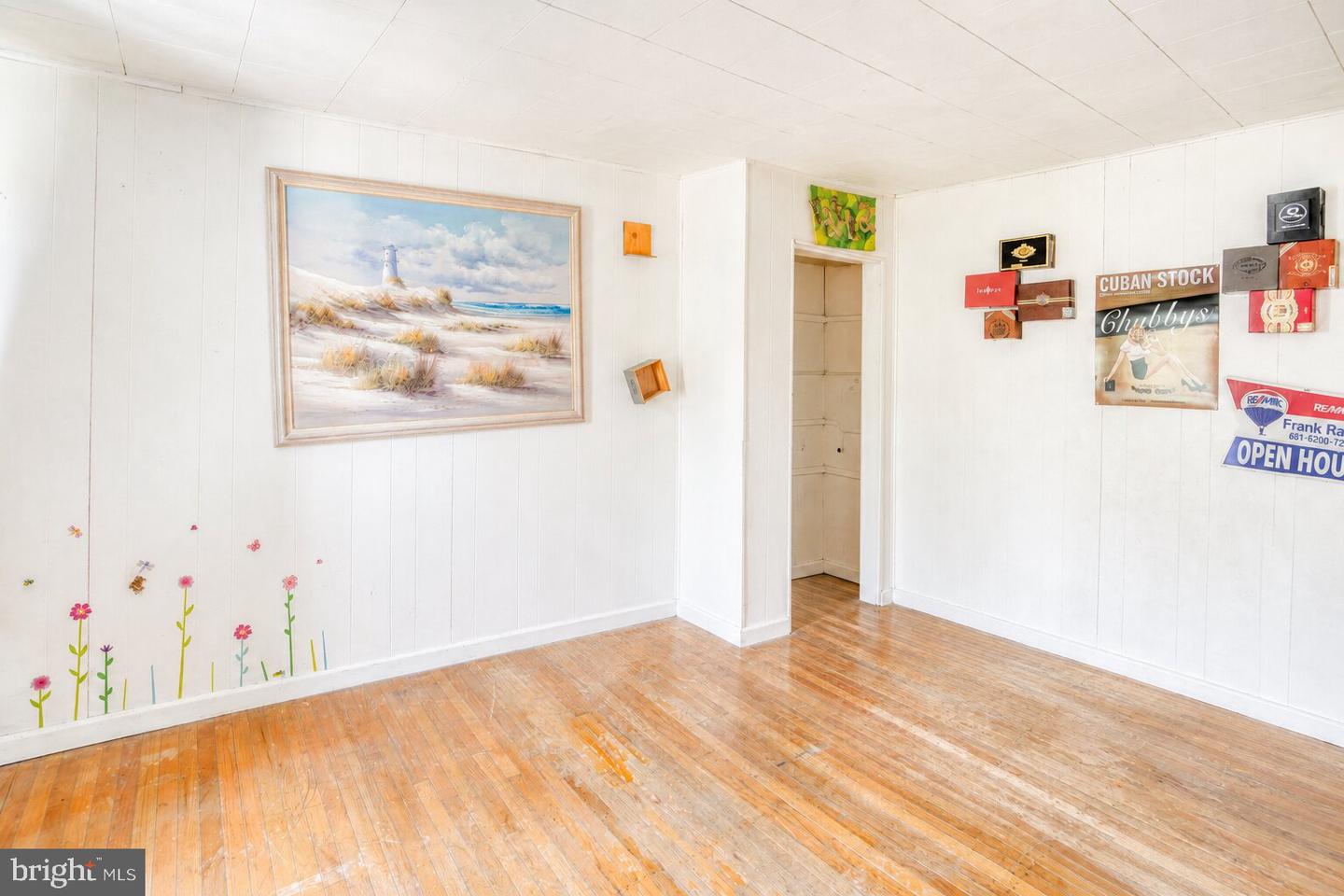 2665-67 Property Photo 14