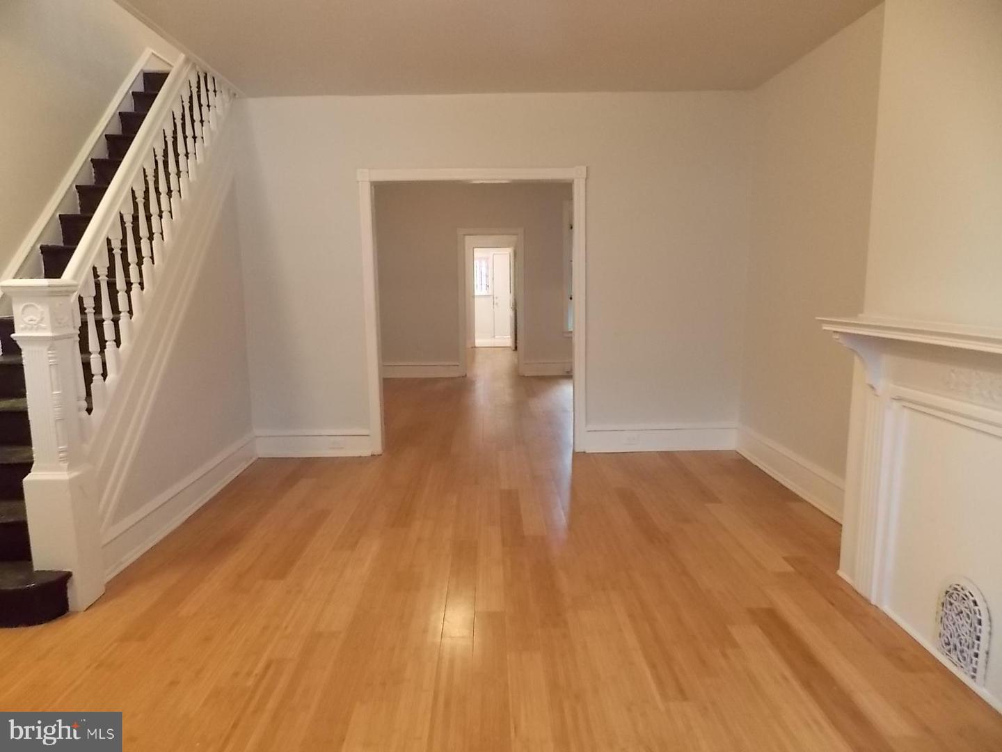 5105 Race St Property Photo 3