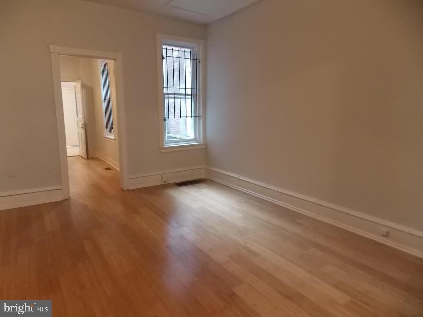 5105 Race St Property Photo 6