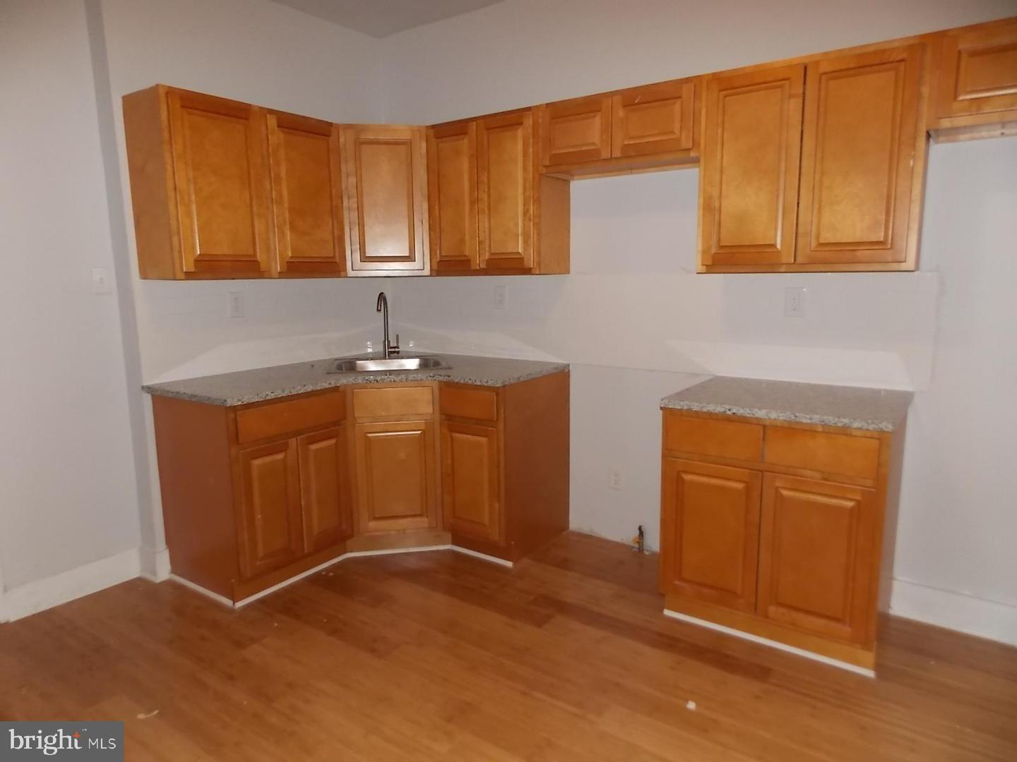 5105 Race St Property Photo 7