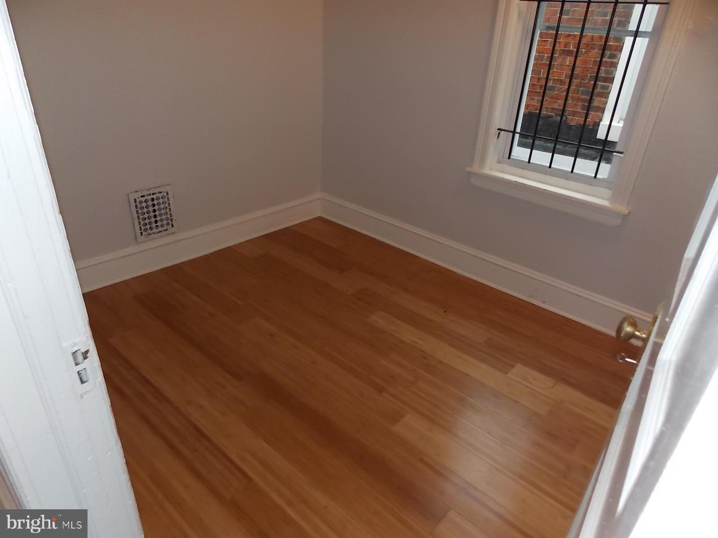 5105 Race St Property Photo 14
