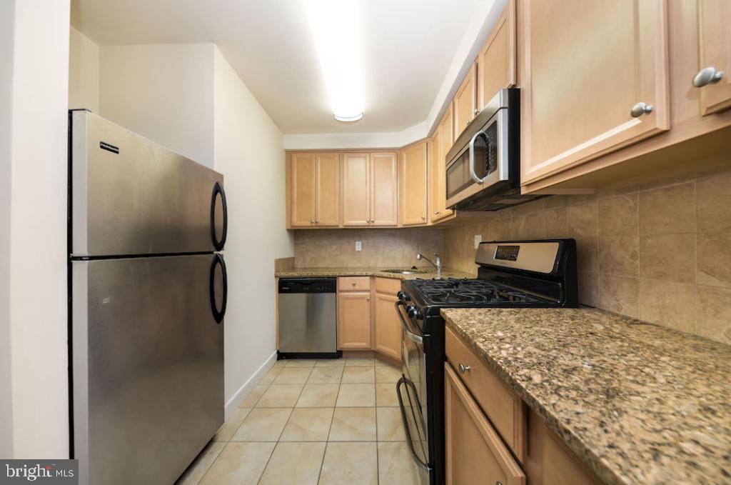 1634-38 Lombard St #3 Property Photo 3