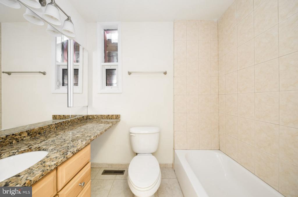 1634-38 Lombard St #3 Property Photo 8