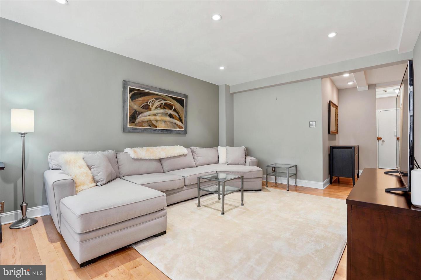 220 W Rittenhouse Sq #5d Property Photo 10