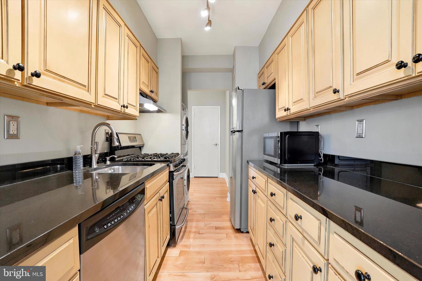 220 W Rittenhouse Sq #5d Property Photo 11