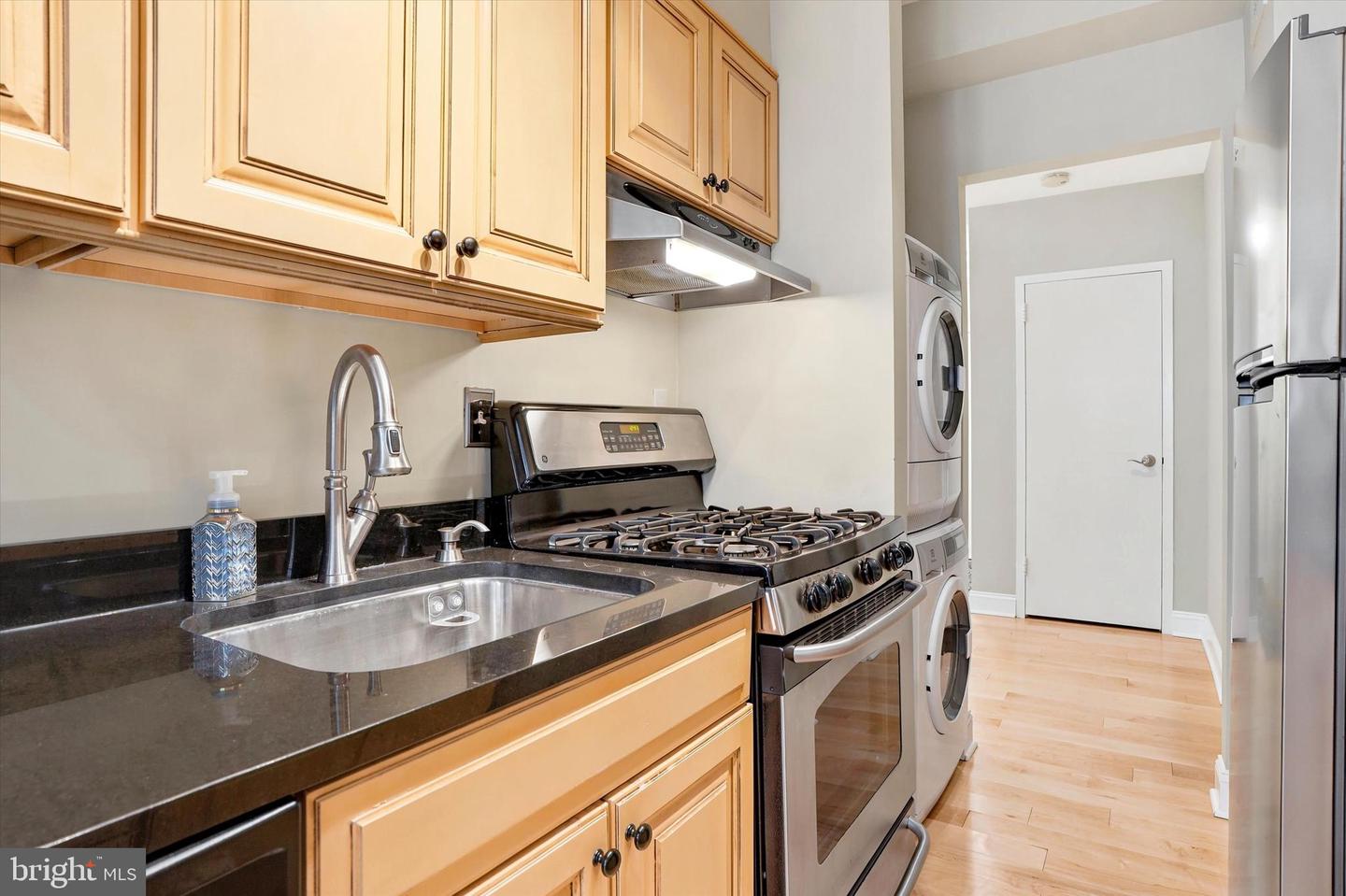 220 W Rittenhouse Sq #5d Property Photo 12