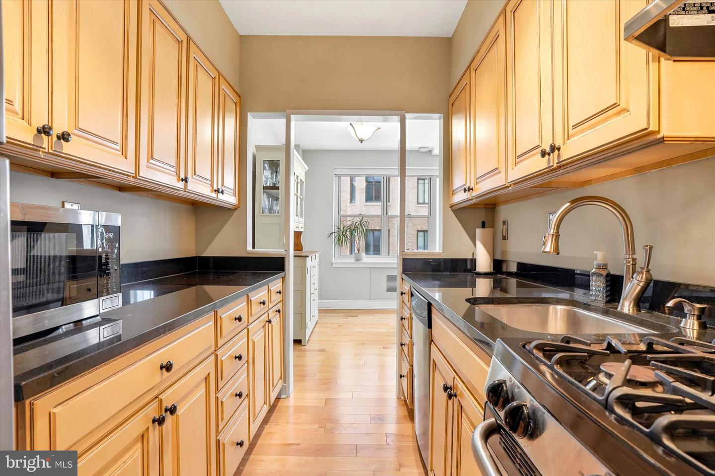 220 W Rittenhouse Sq #5d Property Photo 13