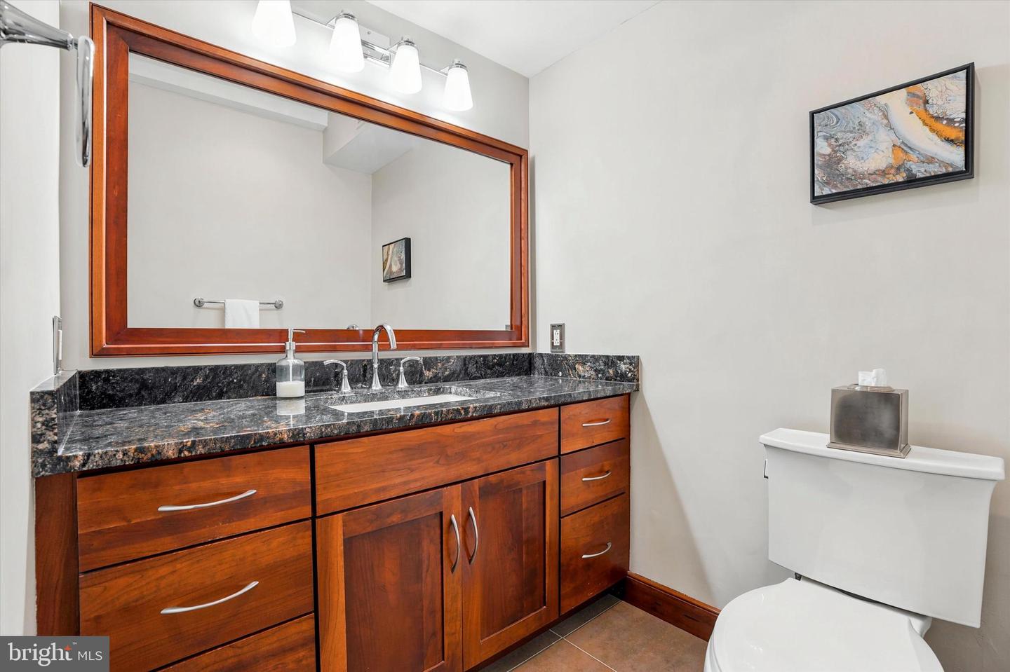 220 W Rittenhouse Sq #5d Property Photo 18