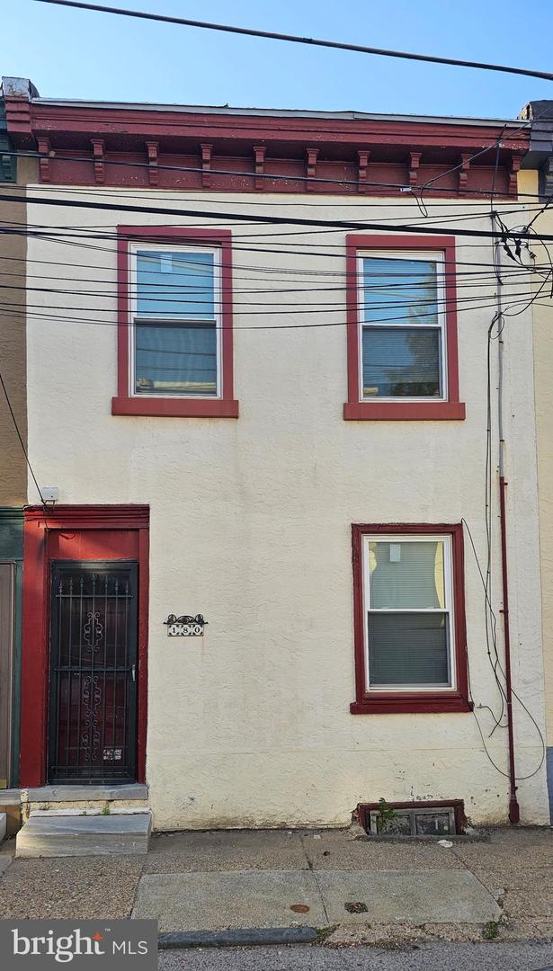 180 KRAMS AVE Property Photo 1