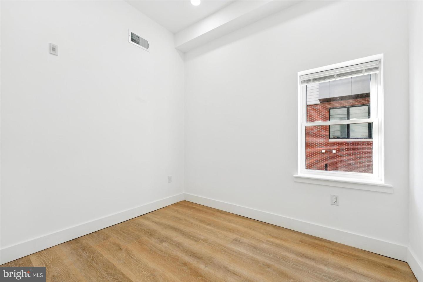 2424 W Thompson St #3 Property Photo 13