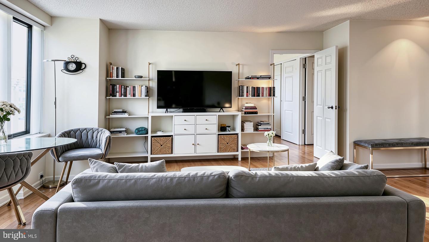 2001 Hamilton St #801 Property Photo 9