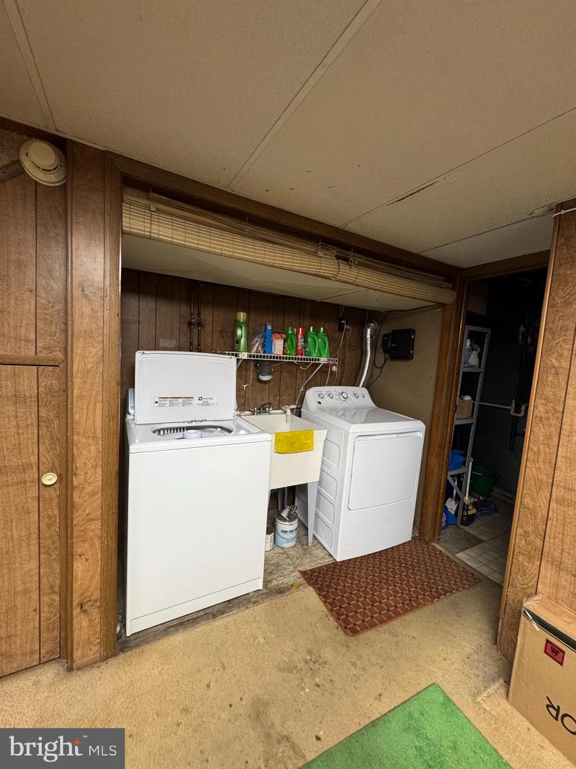 1617 Meribrook Rd Property Photo 16