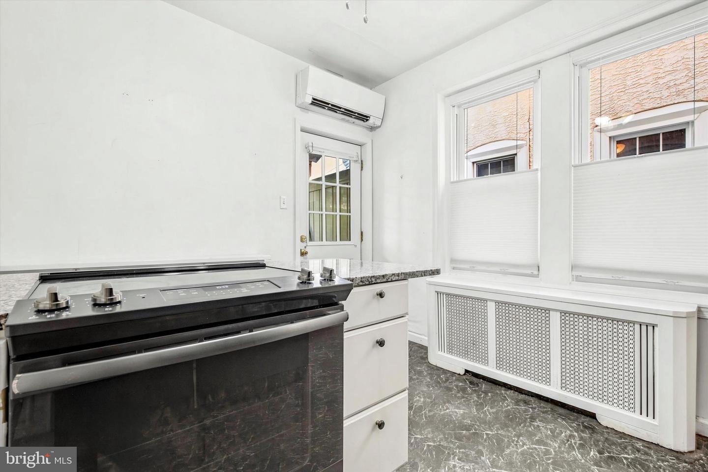 424 Martin St Property Photo 13