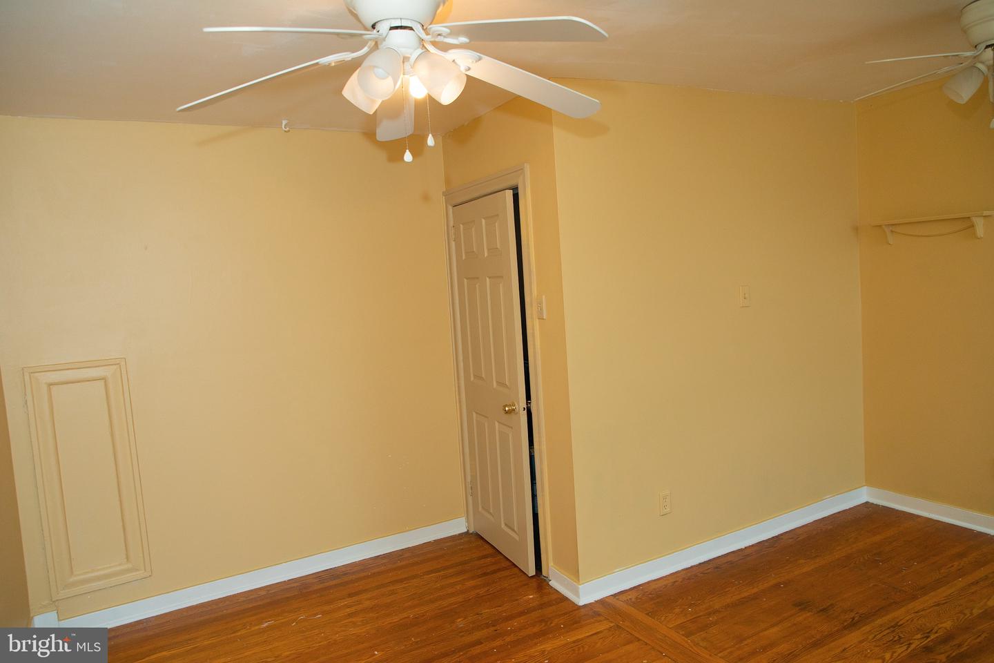 4209 Benner St Property Photo 19