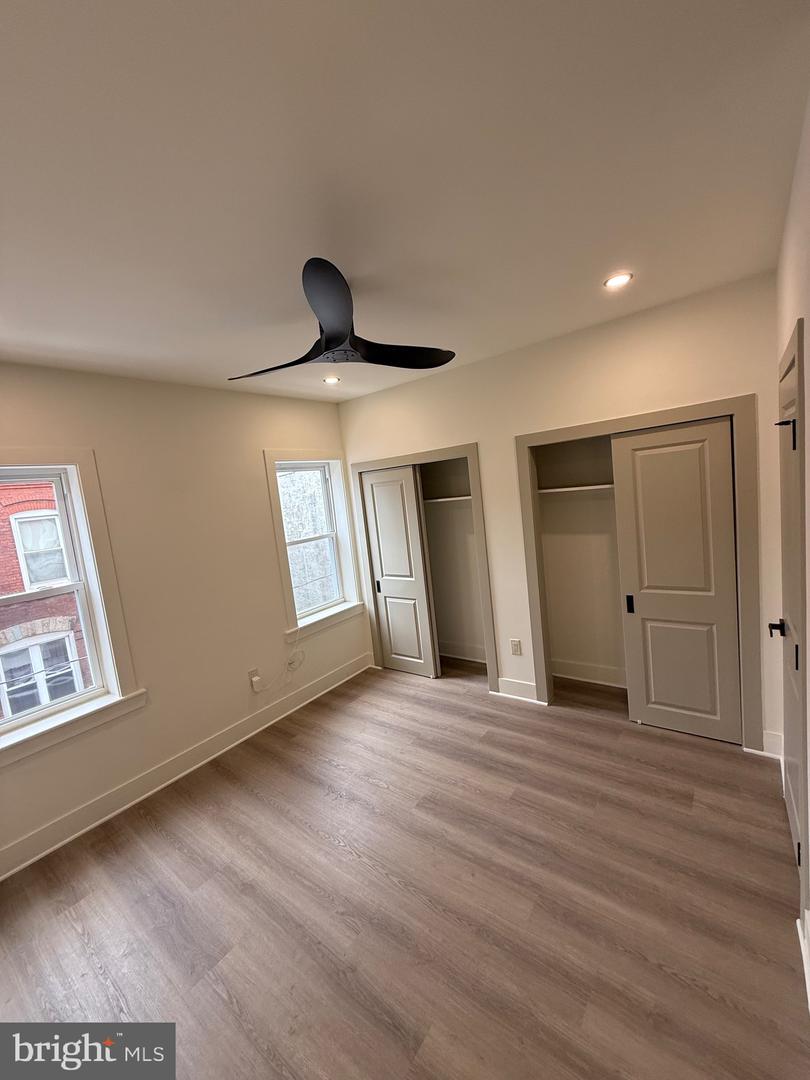 1329 N Dover St Property Photo 18