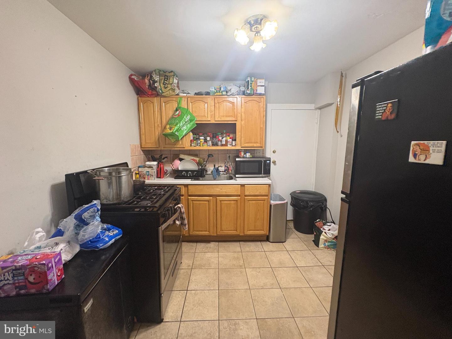 5217 Rodman St Property Photo 2