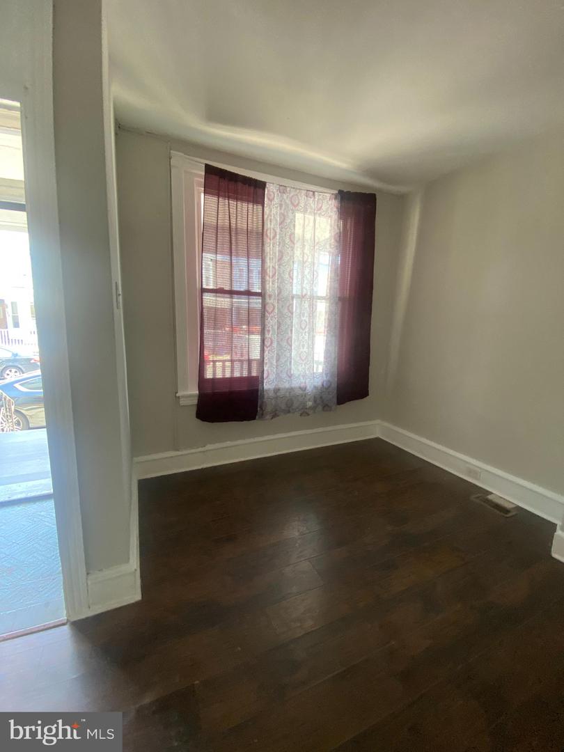 139 W Hansberry St Property Photo 7