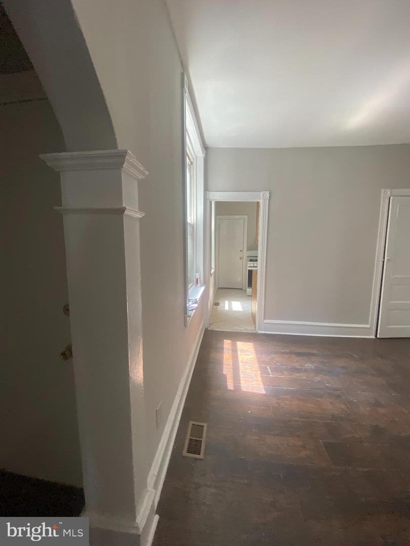 139 W Hansberry St Property Photo 12