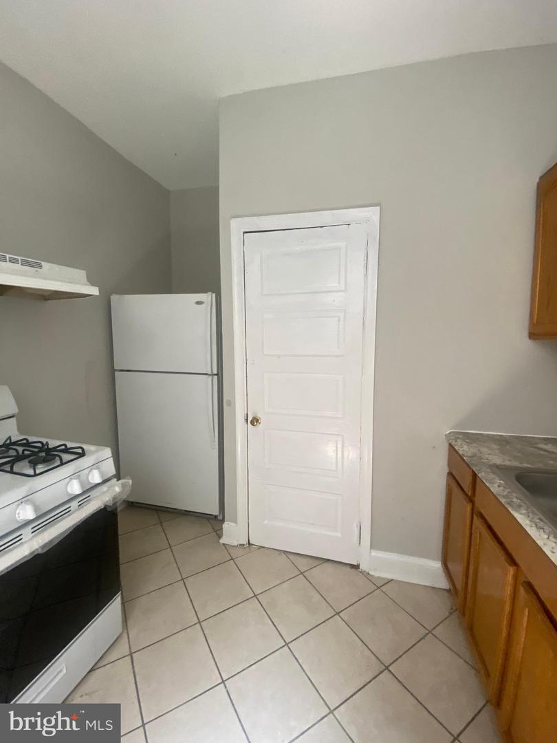 139 W Hansberry St Property Photo 22