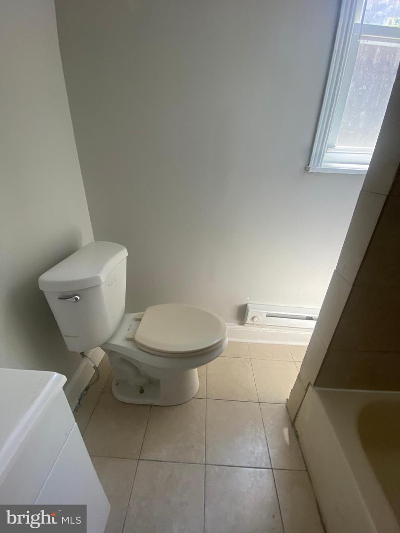 139 W Hansberry St Property Photo 42