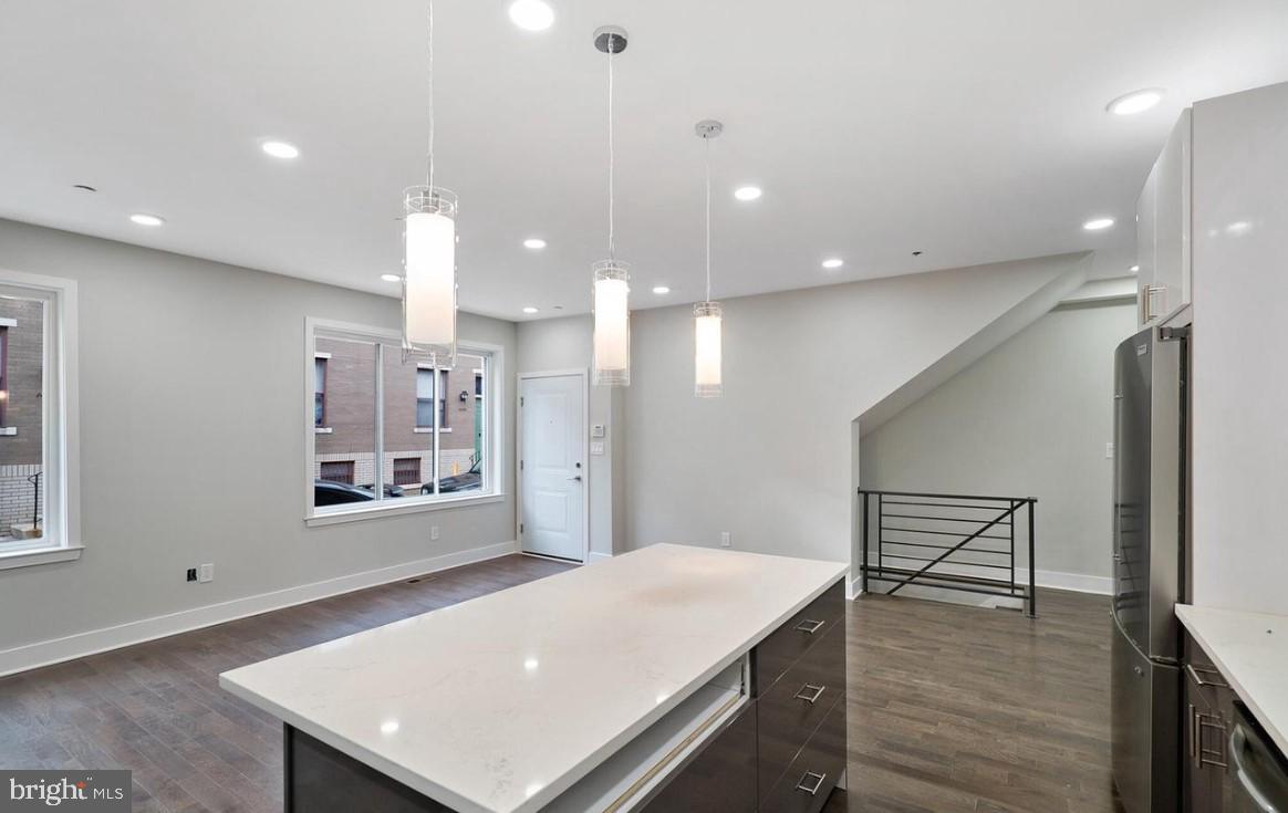 1436 Montrose St #a Property Photo 3