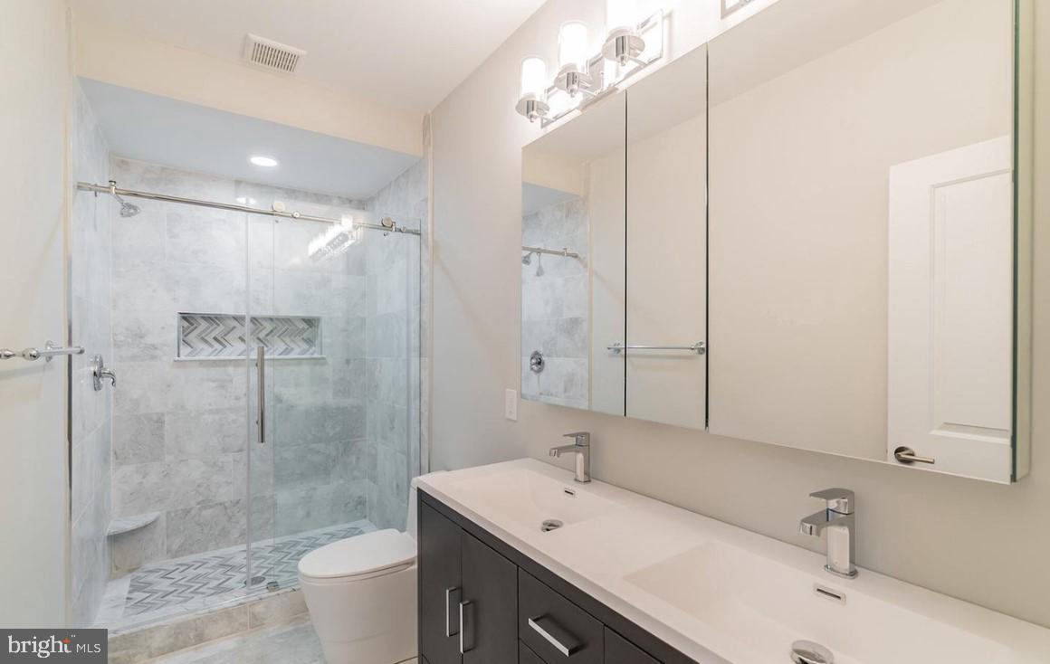 1436 Montrose St #a Property Photo 7