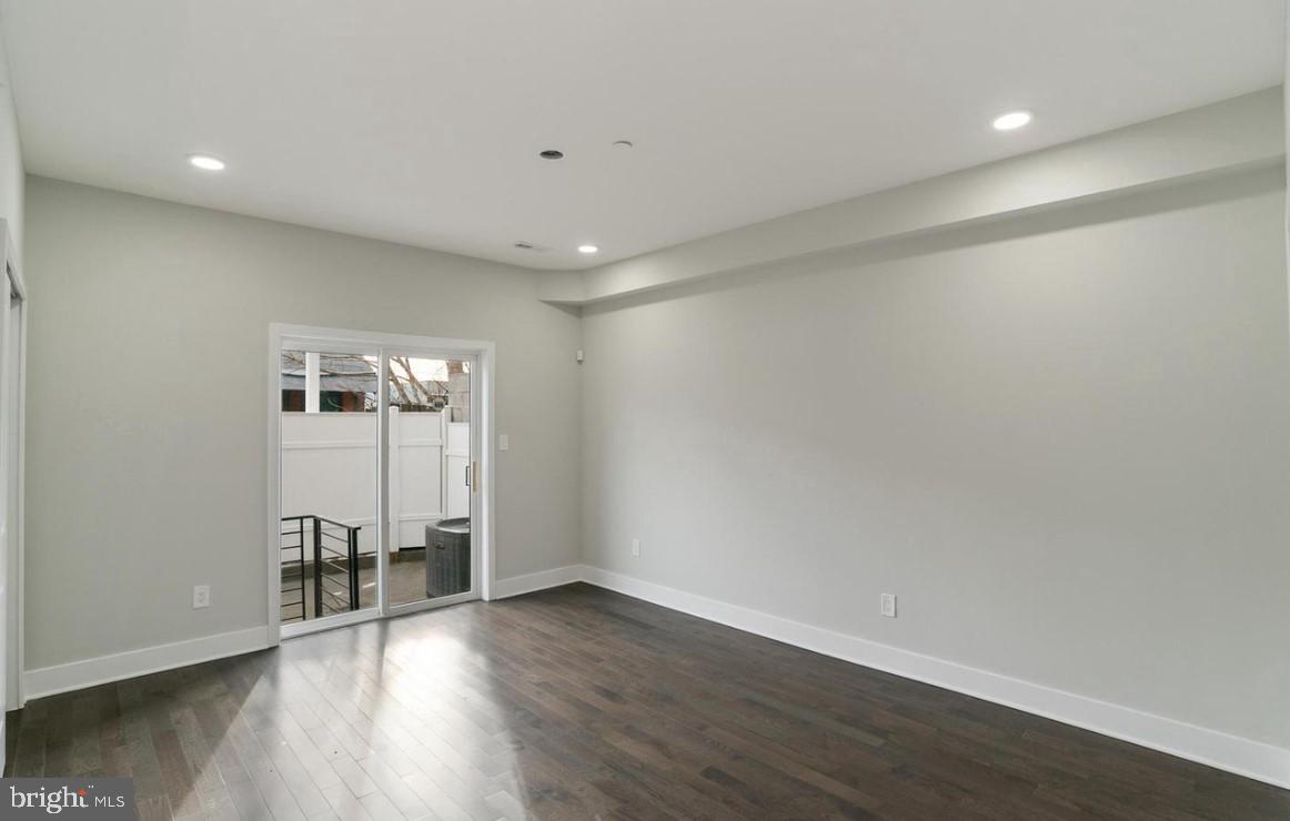 1436 Montrose St #a Property Photo 12