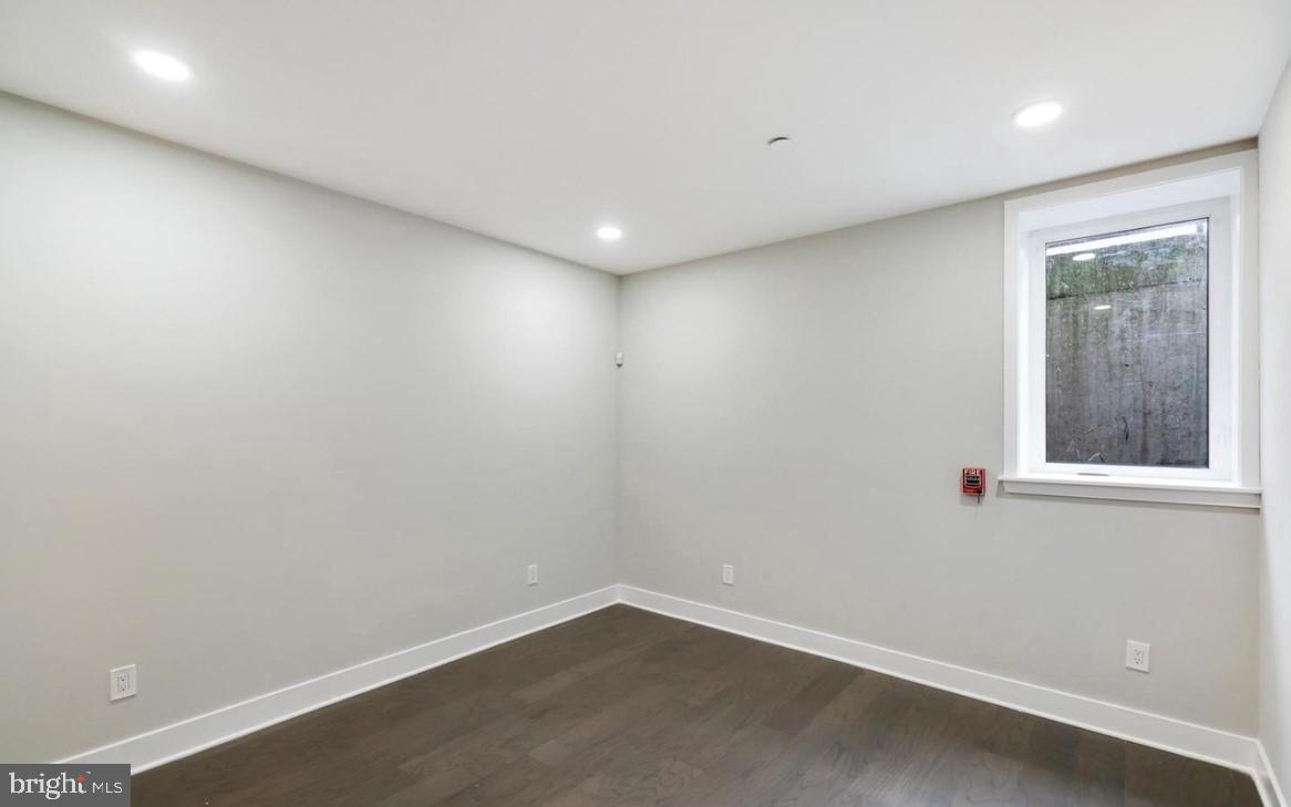 1436 Montrose St #a Property Photo 16
