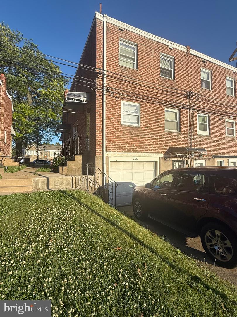 7722 Fairfield St Property Photo 4