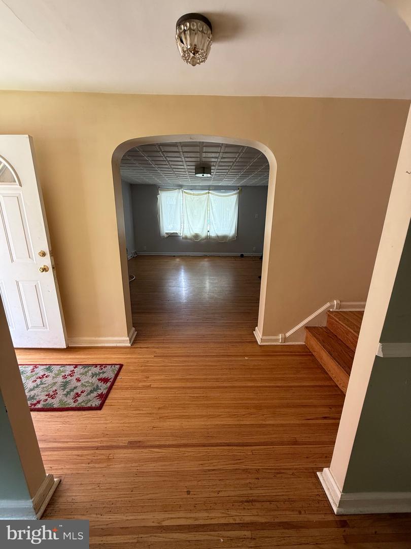 7722 Fairfield St Property Photo 6