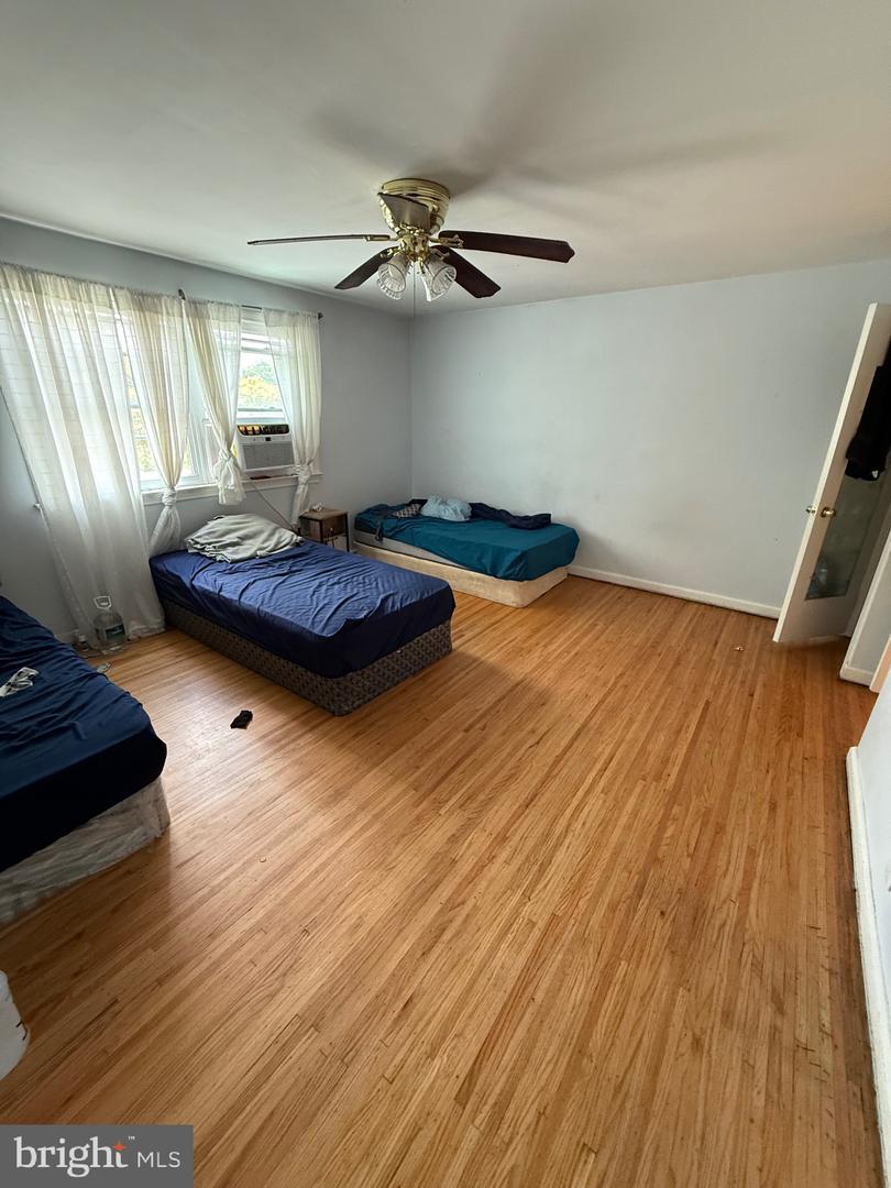 7722 Fairfield St Property Photo 16