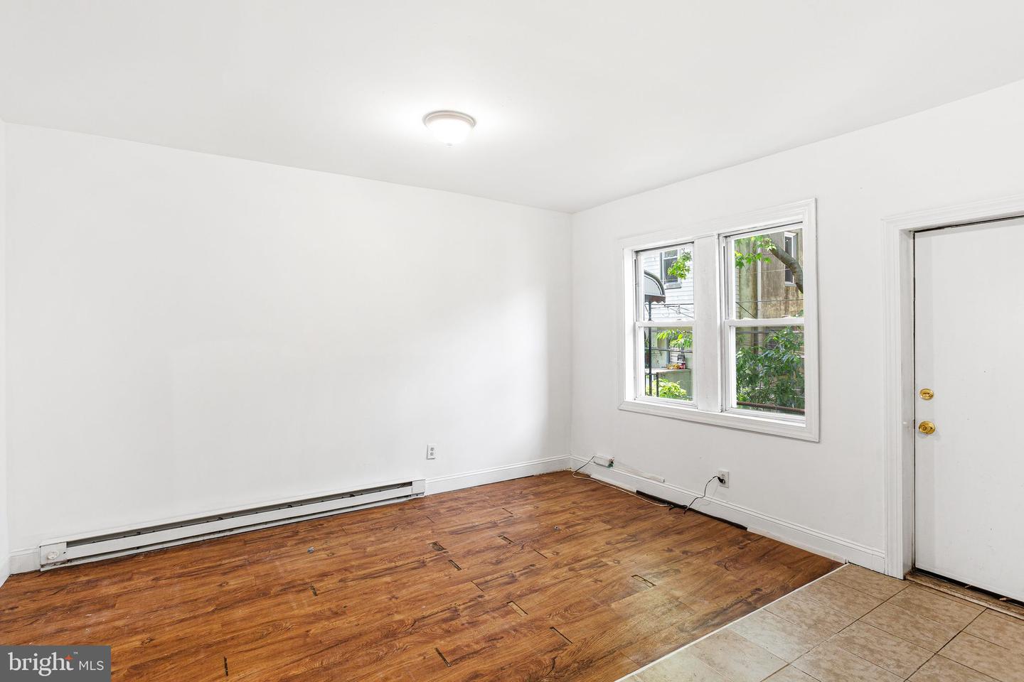 522 S Yewdall St Property Photo 4