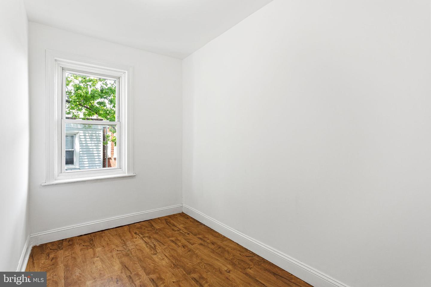 522 S Yewdall St Property Photo 5