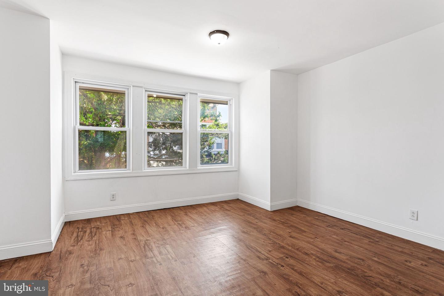522 S Yewdall St Property Photo 10