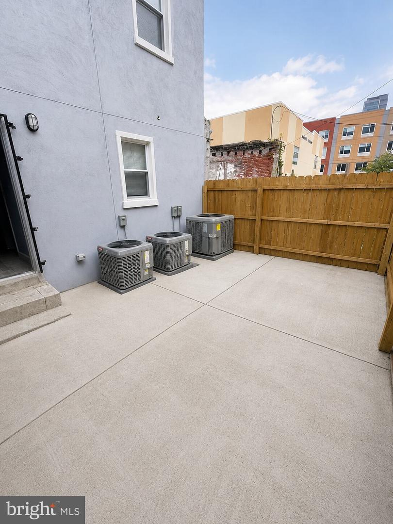 1612 Cecil B Moore Ave Property Photo 3