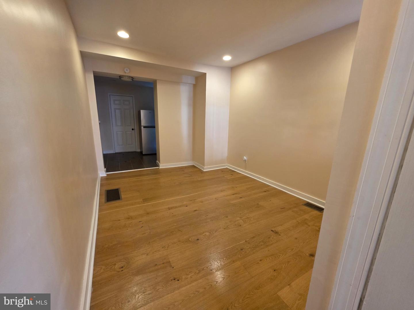 318 N Wiota St Property Photo 5