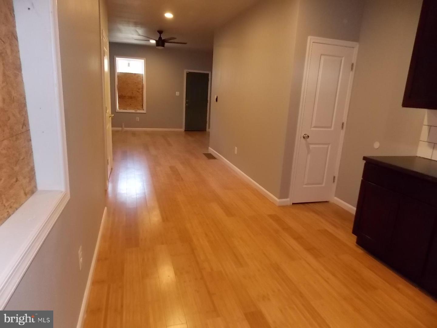1536 S Wilton St Property Photo 5