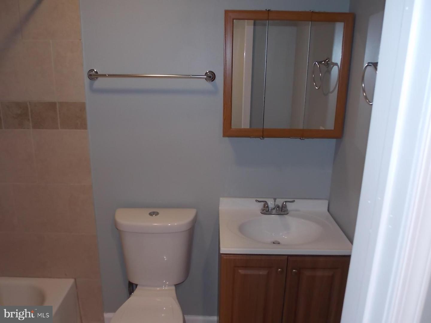 1536 S Wilton St Property Photo 9