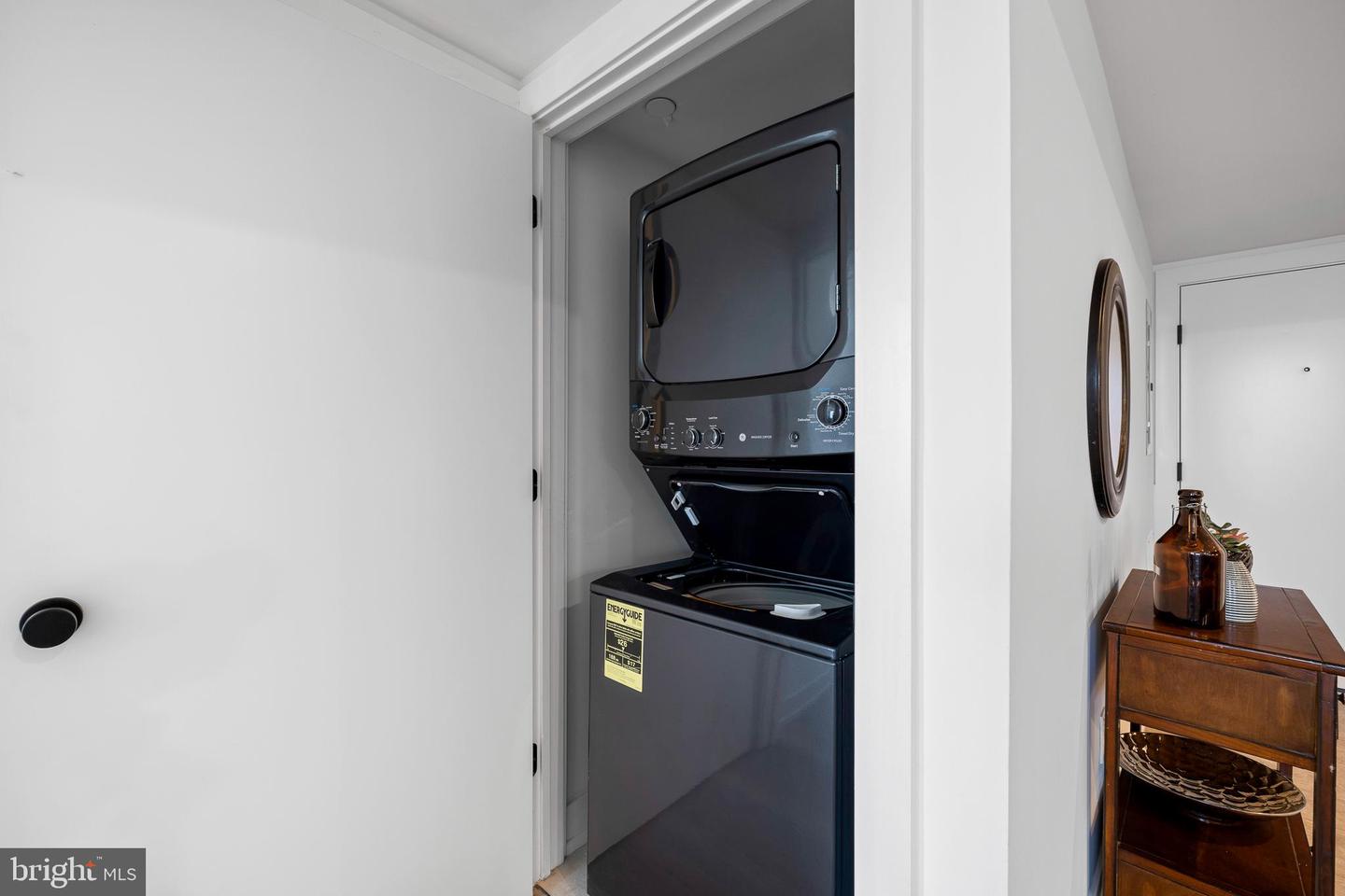5200-10 Chester Ave #202 Property Photo 18