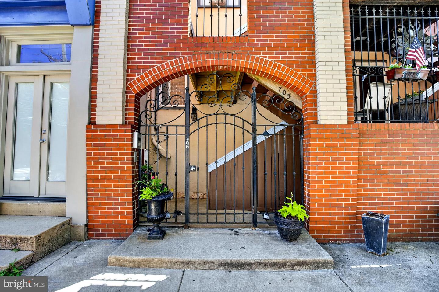 705-UNIT D S 20TH ST S #D Property Photo 1