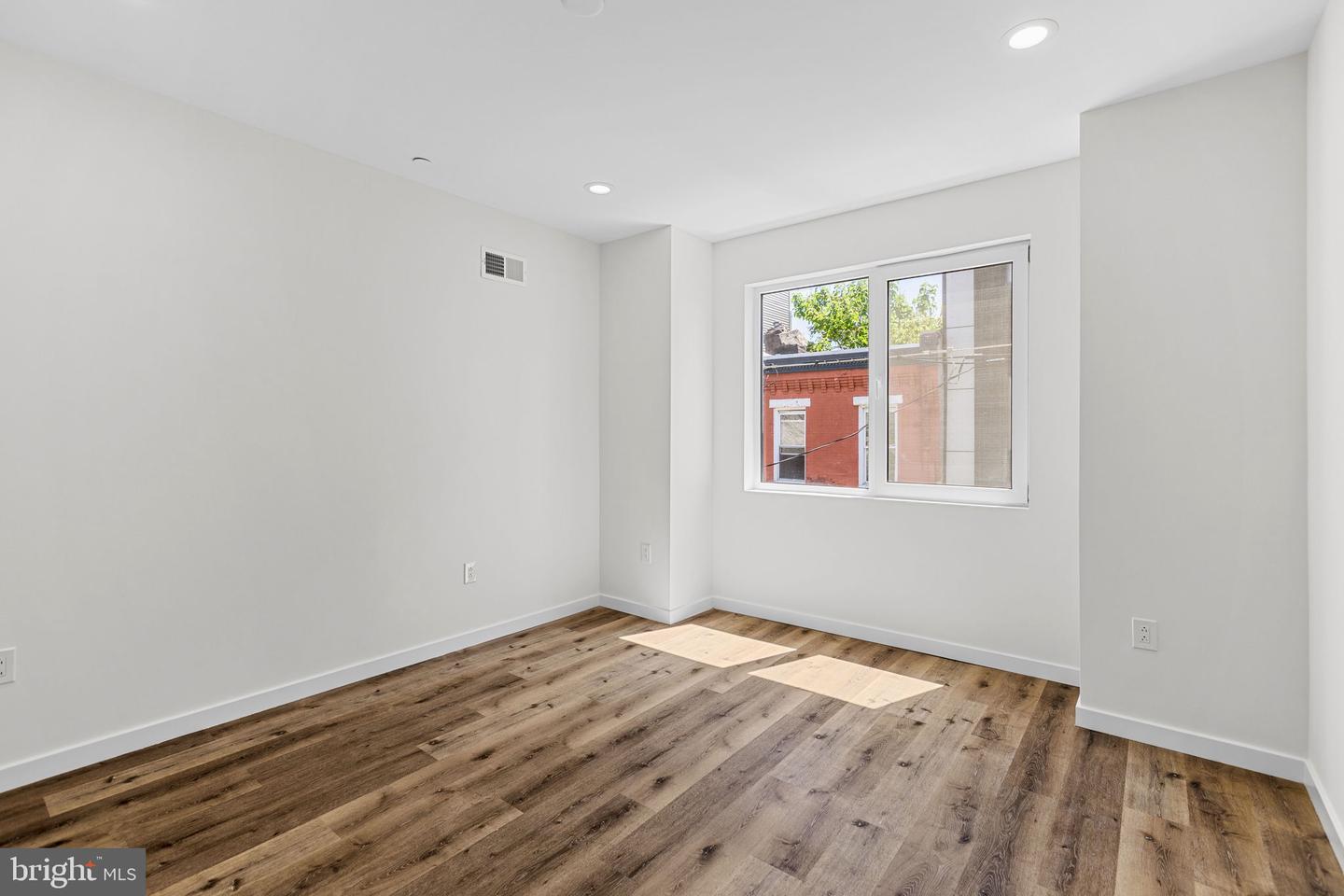 1814 N Marston St Property Photo 19