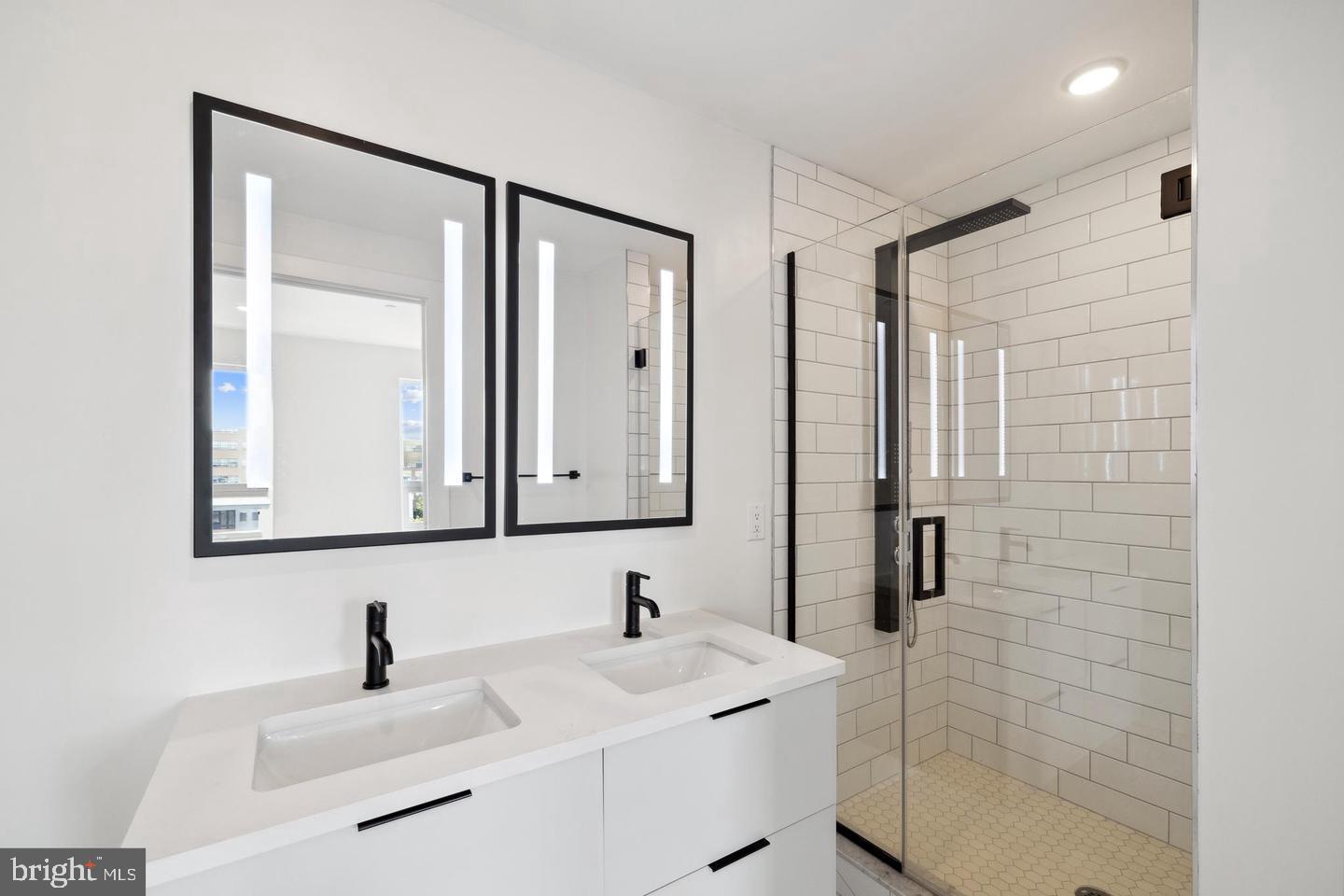 1501 N 31st St #ph12 Property Photo 12